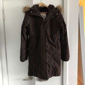 Aritzia Tna Summit Parka in Brown